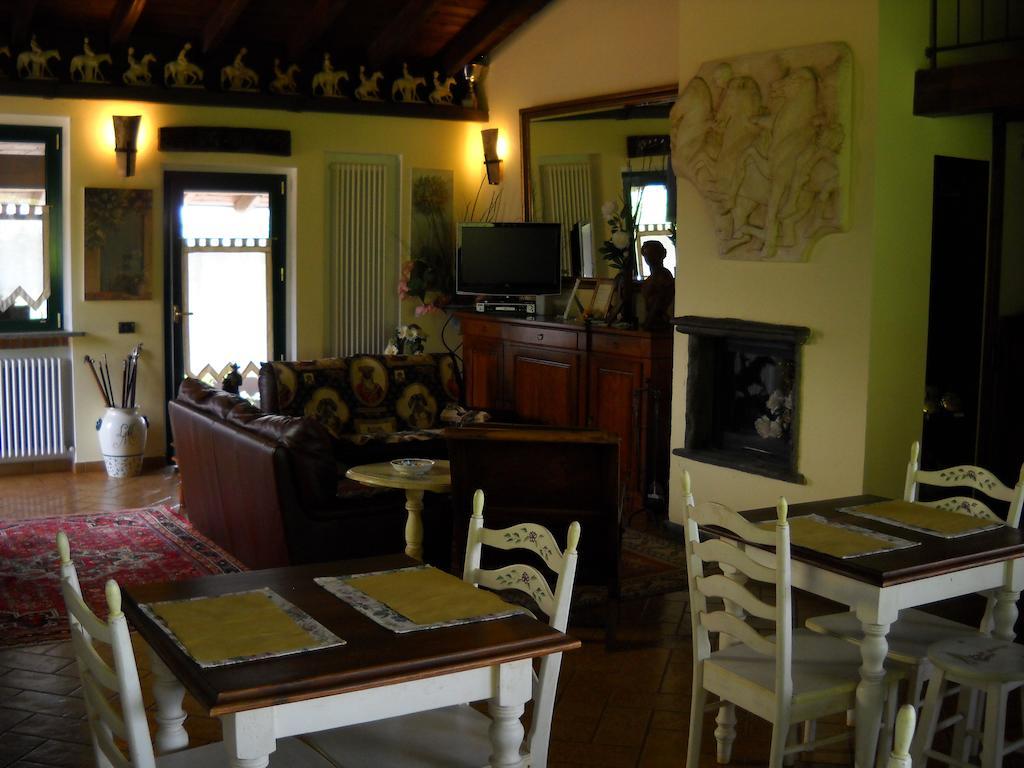 Agriturismo Maiocchi Borgarello Exterior photo