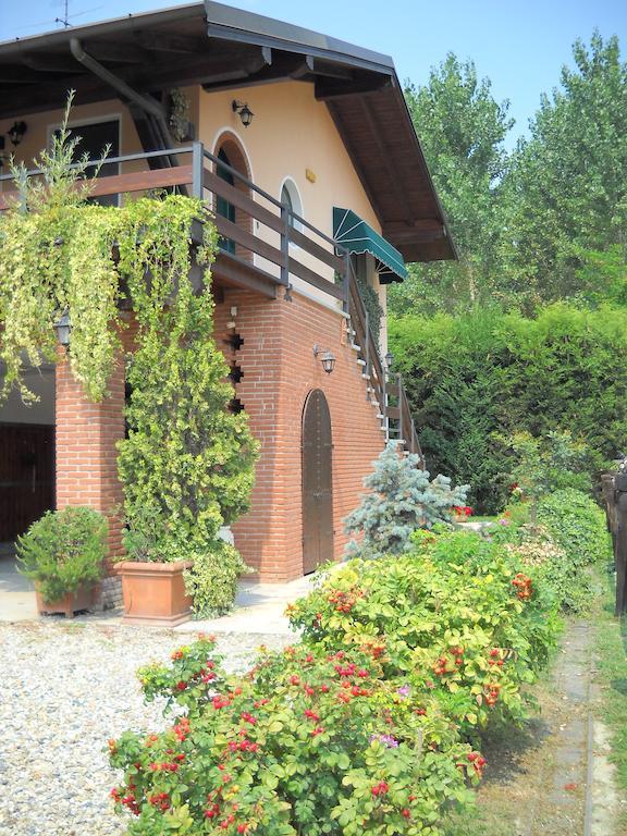 Agriturismo Maiocchi Borgarello Exterior photo
