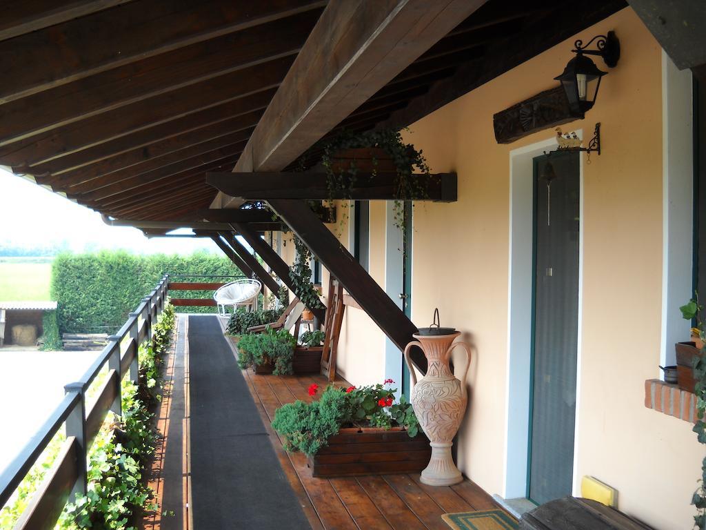 Agriturismo Maiocchi Borgarello Exterior photo