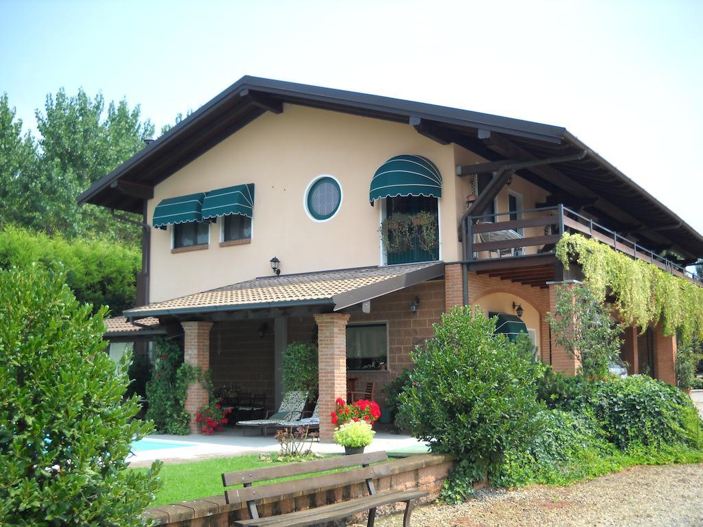 Agriturismo Maiocchi Borgarello Exterior photo