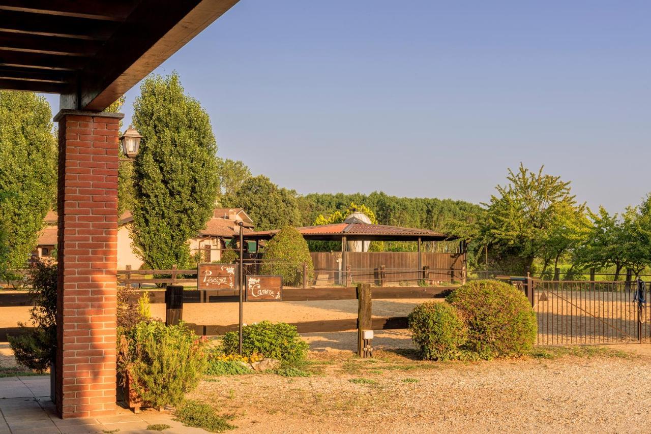 Agriturismo Maiocchi Borgarello Exterior photo